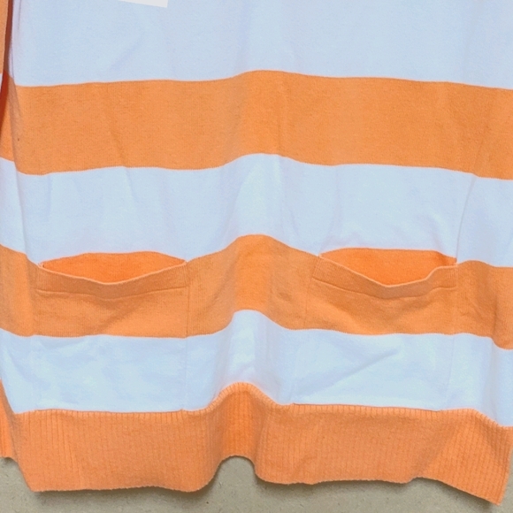 🔹3/$15🔹  Orange and white striped tunic - Picture 2 of 3
